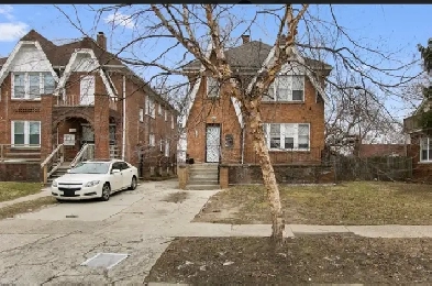 Triplex for sale Image# 5