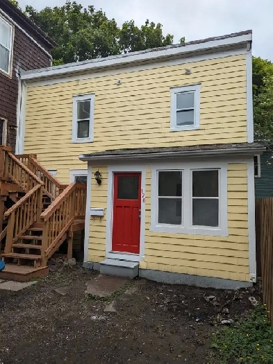 176 Princess St - 2BR Townhouse Uptown Image# 6