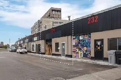 250 City Centre Ave., Bay 234 | Upper-Level Warehouse for Lease Image# 3
