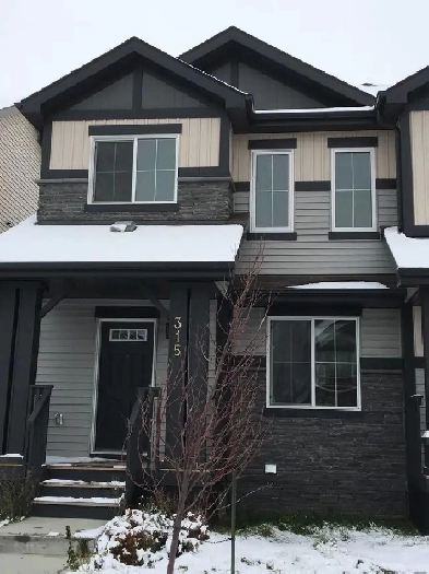 RENT REDUCED Near New House in Walker Lakes SW of Edmonton Image# 2