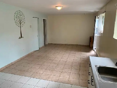 Appartement 2 1/2 au cœur de Chomedey, Laval Image# 8
