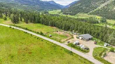 4598 Cedar Hill, Falkland Image# 5