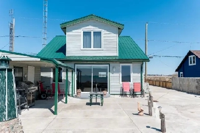 4 Season Cottage on Lake Erie with Direct Water access Image# 4
