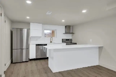 Large & Bright 1 Bedroom 2 Parking Apartment for Rent Image# 8