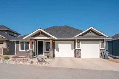 BEAUTIFUL VIEWS FROM SENDERO CANYON, 1114 Holden Rd, Penticton Image# 5