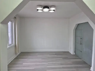 3 Bedroom House - Midland and Eglinton- Available Now Image# 1