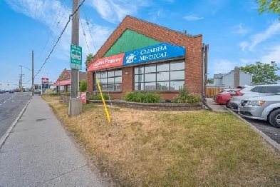 Pharmacy in a busy medical building on Bank Street! For Rent Image# 3