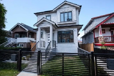 Modern Living – Brand New 3-Bed 3 Bath Duplex Image# 6