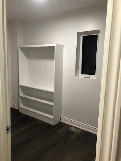 MAY 1st Rooms for Rent $1240 St. Clair/Dufferin St Image# 8