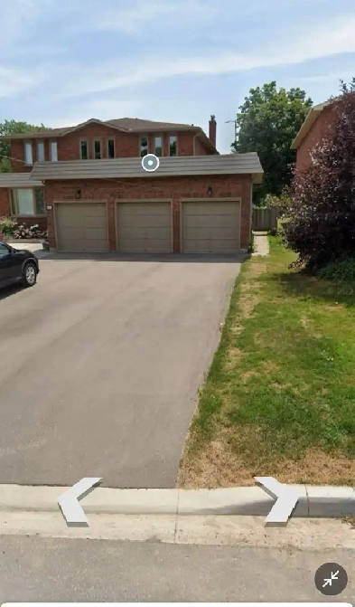 clean room for rent $850 May to August 1.2km to UTM student only Image# 4