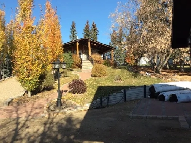 Year Round Cabin and Property for Sale - Floating Stone Lake, AB Image# 4