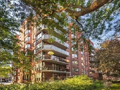 Spacious apartment – Close to everything - Parking - Griffintown Image# 5
