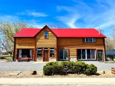 5-Bedroom Home 2.5 Bath on 1 acre Image# 3