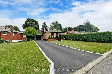 one room for rent in Scarborough Image# 1