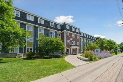 Room for rent for students  (10 minute walking distance to OTU) Image# 3