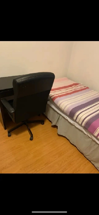 A furnished room for weekly rent Image# 2