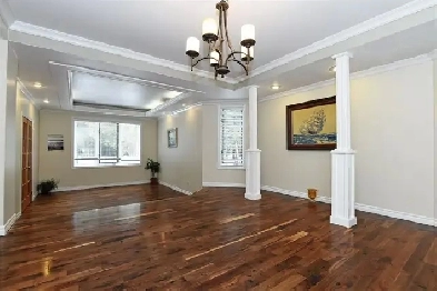 Executive, Private, Suny, Renov, Amenities, Serv, Good Neighbor Image# 4
