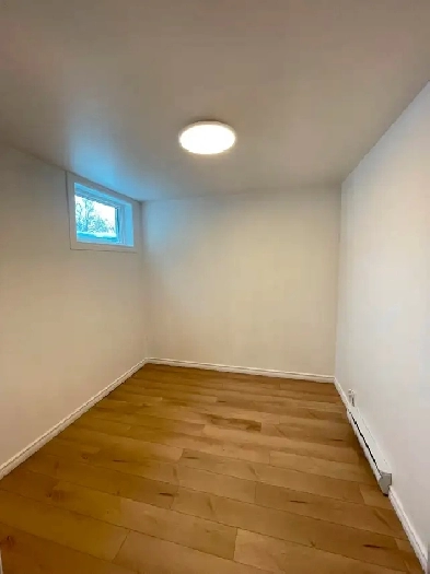 Room-200m from UNB-all inclusive Image# 3