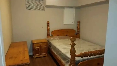 Room for rent near Square one mall and Sheridan College Image# 4