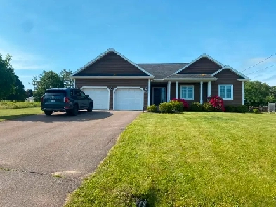 Beautiful 4 Bedroom, 3 Full Bathroom Furnished House for Rent Image# 7