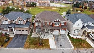 Gorgeous 6000 SqFt 5 2 Bedroom Detached With Fin Bsm & S/Ent Image# 9