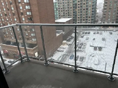 (Girl only) Room for rent downtown Ottawa Image# 5
