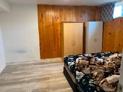 Furnished room for rent - Queen & McLaughlin - Sheridan Colelge Image# 1