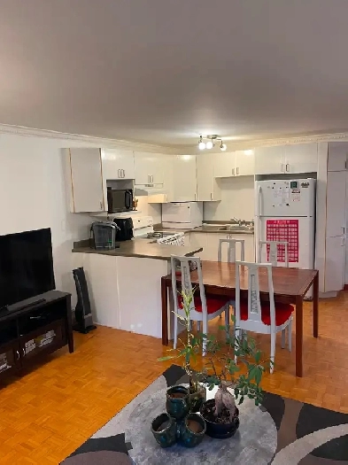31/2 a louer à brossard dans un secteur très recherché Image# 1