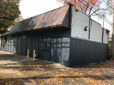 commercial space for lease - shop with basement warehouse Image# 1