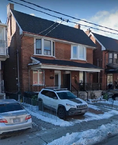 Room for rent St Clair and Dufferin Image# 1