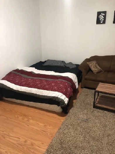 Furnished Master Bedroom for rent @ Square One Mississauga Image# 1