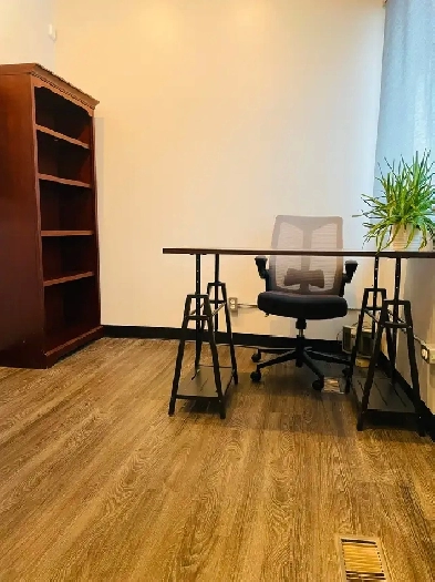Private office unit for rent (cozy space near Winnipeg downtown) Image# 1