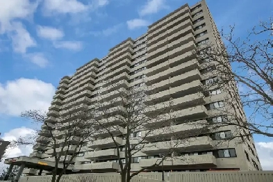 Bright & Updated Condo in Prime Beechwood Location Image# 13
