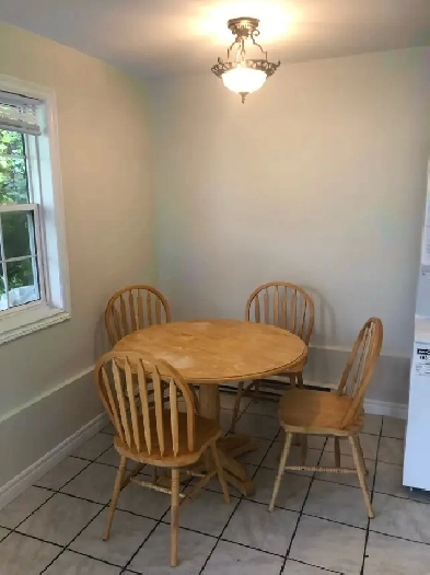 3 bedroom main floor Unit Image# 4