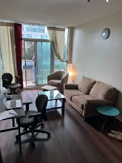 Roommate Pvt Den Room $650 Sq 1 Image# 2