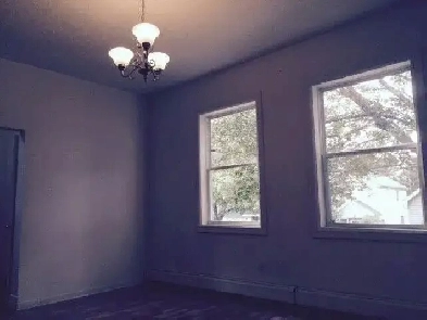 Ready Now! Large 2  Bedroom Apartment Macara Street North End Image# 1