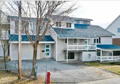 Chambre d’invitée dans grande maison pour femme non fumeuse Image# 1