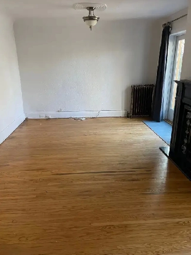 Bathurst/Claxton Ground-Floor Apartment with Private Patio Image# 8