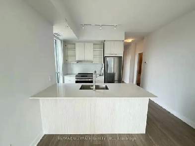 2 bed   2 bath condo for rent (Wifi, parking, locker included) Image# 15