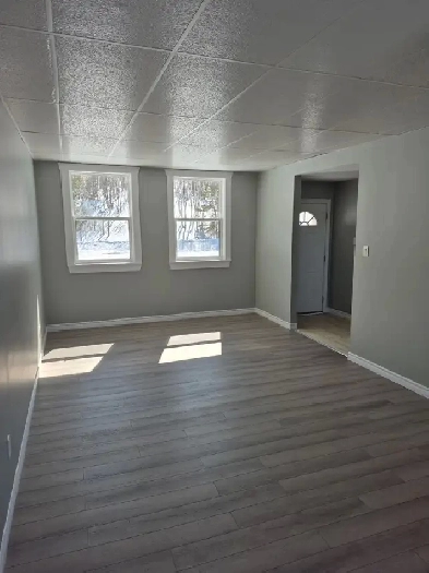 3 BEDROOM SEMI-DETACHED HOME FOR RENT- AVAILABLE IMMEDIATELY Image# 7