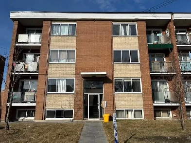 Logement 4 1/2 à louer , Vieux Longueuil Image# 6