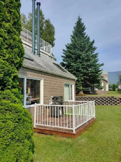 Condo à louer meublé avec foyer au bois Image# 3