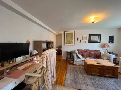 1 BEDROOM - 6085 SHIRLEY ST - SEPTEMBER 1ST Image# 7