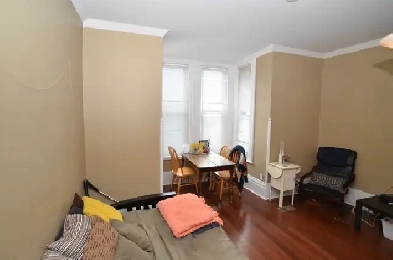 298 University Unit one Available NOW Image# 8