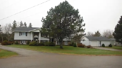 Beautiful Duplex in City Image# 3