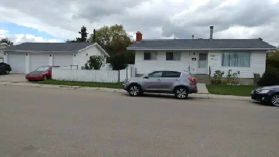 4bed, 3bath Bungalow with triple garage, Duggan, June1 Image# 4