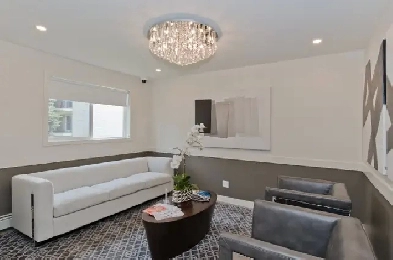 2 Bedroom Premium - L208, 1919 University Dr. NW Renovated Suite Image# 3