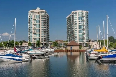 Barrie, 2 floor waterfront condo with full view of the lake Image# 2