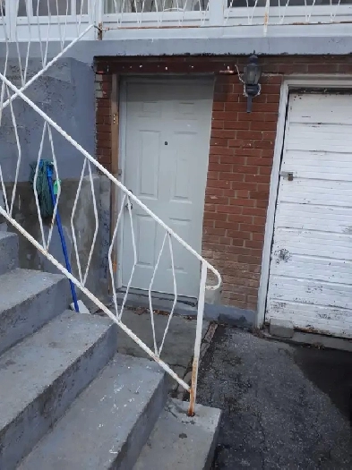 3 Bedroom 1 Livingroom  Basement apartment Image# 4