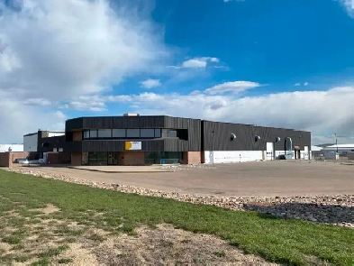 Free Rent - just pay the operating costs! Image# 1